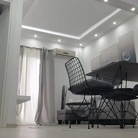 Konstantinos's Luxury Daire *
